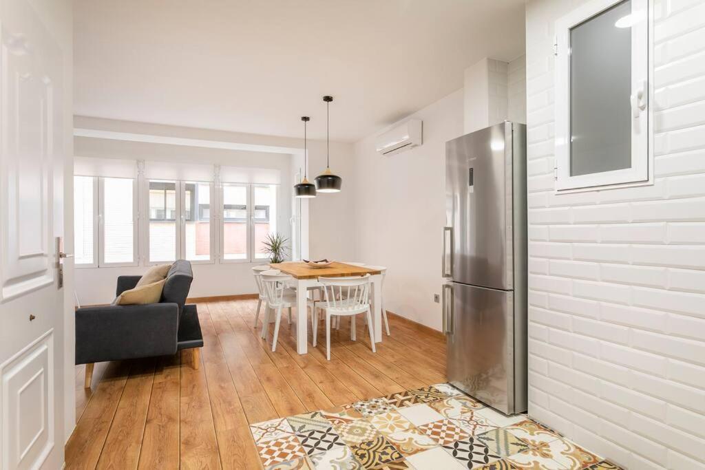 Cozy Apartment City Center อาลิกันเต ภายนอก รูปภาพ