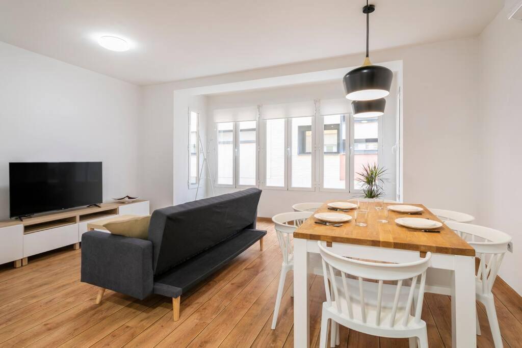 Cozy Apartment City Center อาลิกันเต ภายนอก รูปภาพ